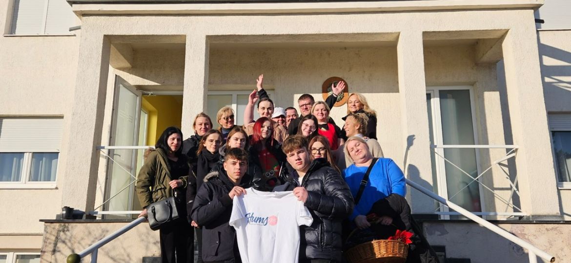 efaadc0a-8d4b-4bf8-bcee-46dd0df02342